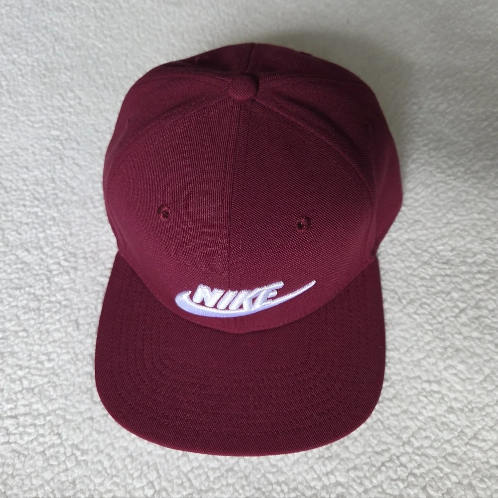 NIKE Pro Dri-Fit Hat - Picture 4 of 7